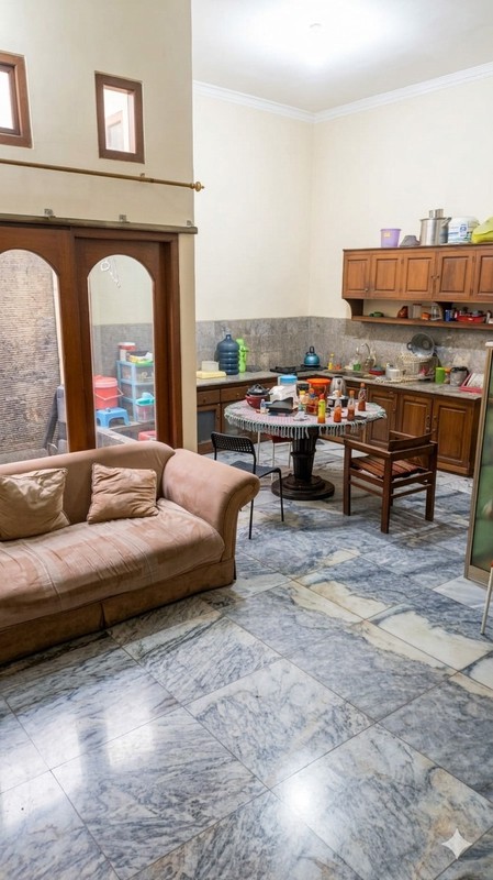 Rumah Besar 214m²/280m² Jakarta Timur, 5KT 5KM, SHM - Nego Sampai Deal!