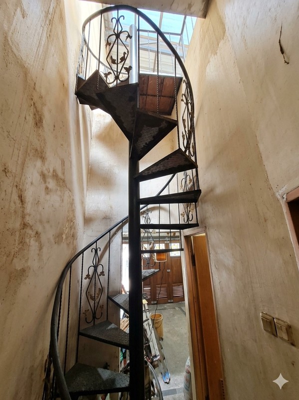 Rumah Besar 214m²/280m² Jakarta Timur, 5KT 5KM, SHM - Nego Sampai Deal!