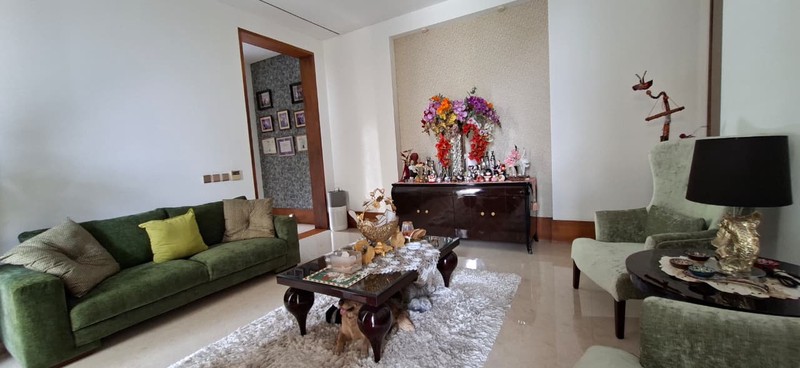 Rumah Dengan Taman Nyaman Seluas Samudera Di Cipete Utara Jaksel