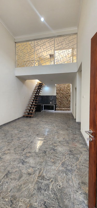 Disewakan Rumah Valencia Puri Surya Jaya