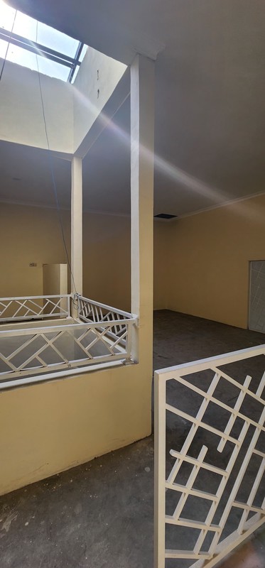 Disewakan Rumah Valencia Puri Surya Jaya