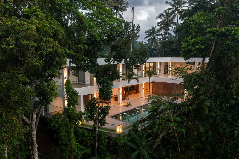 Exclusive Luxury Villa For Sale - 4 Bedroom Masterpiece in Ubud