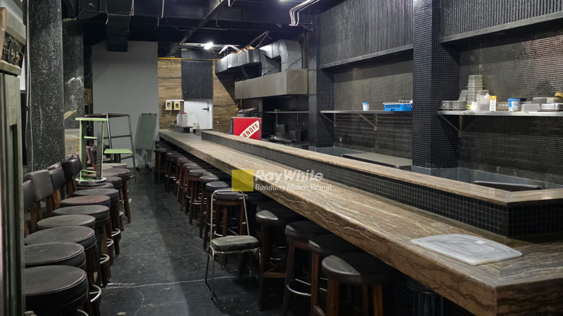 Gedung Mewah Strategis Mainroad Dago