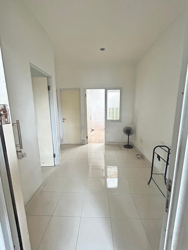 Rumah Minimalis 1 lantai di Grand Batavia, Cluster Essence Tangerang