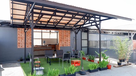 Kost 32 Kamar Full AC, 3 Lantai, SHM Kebayoran - Dekat MRT, Investasi Menguntungkan!