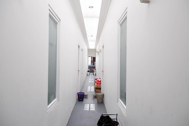 Kost 32 Kamar Full AC, 3 Lantai, SHM Kebayoran - Dekat MRT, Investasi Menguntungkan!