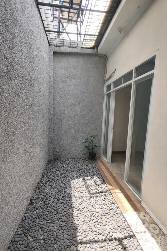 Rumah Minimalis 1 lantai di Kuricang Bintaro Jaya Sektor 3