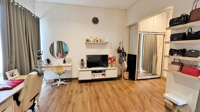 Rumah Full Furnished di The Eminent Cluster Prestigia BSD City