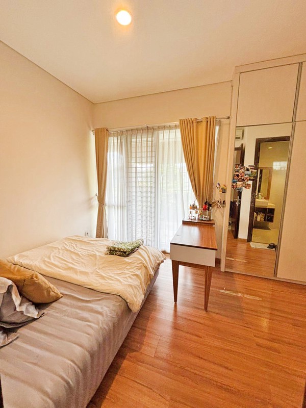 Rumah Full Furnished di The Eminent Cluster Prestigia BSD City