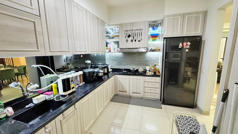 Rumah Full Furnished di The Eminent Cluster Prestigia BSD City