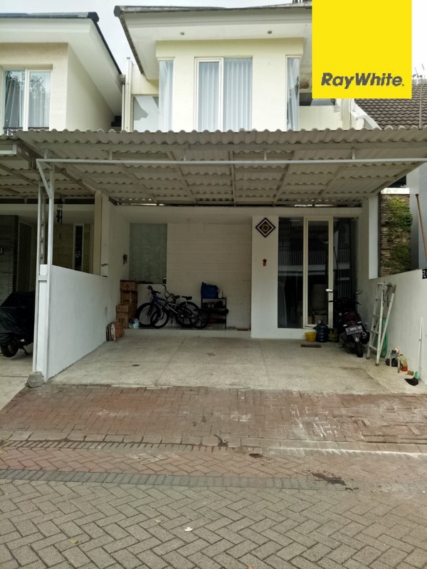 Dijual Rumah 2,5 lantai di Perum Alam Hijau Surabaya Barat