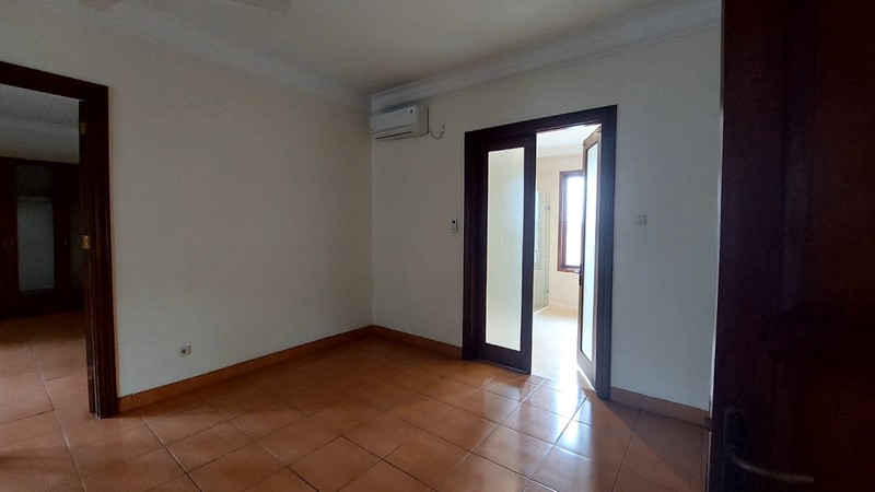 Disewakan Rumah 2 Lantai di Kuningan, Jakarta Selatan