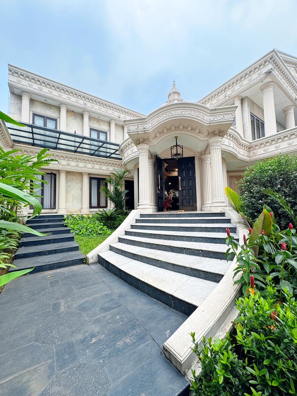 Istana Mewah Full Furnished - Kawasan Elite Cinere
