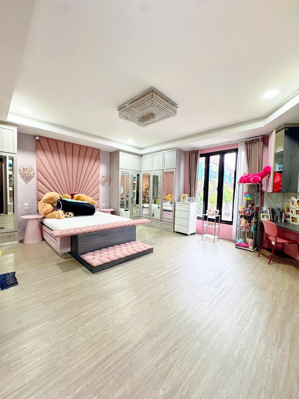 Istana Mewah Full Furnished - Kawasan Elite Cinere