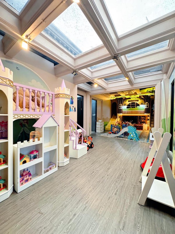 Istana Mewah Full Furnished - Kawasan Elite Cinere