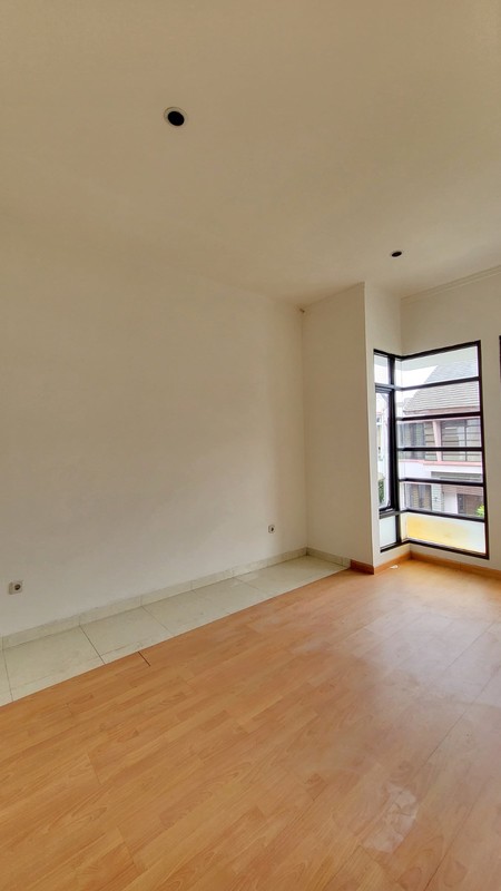 Rumah Bagus,dalam cluster di Bintaro Jaya 9