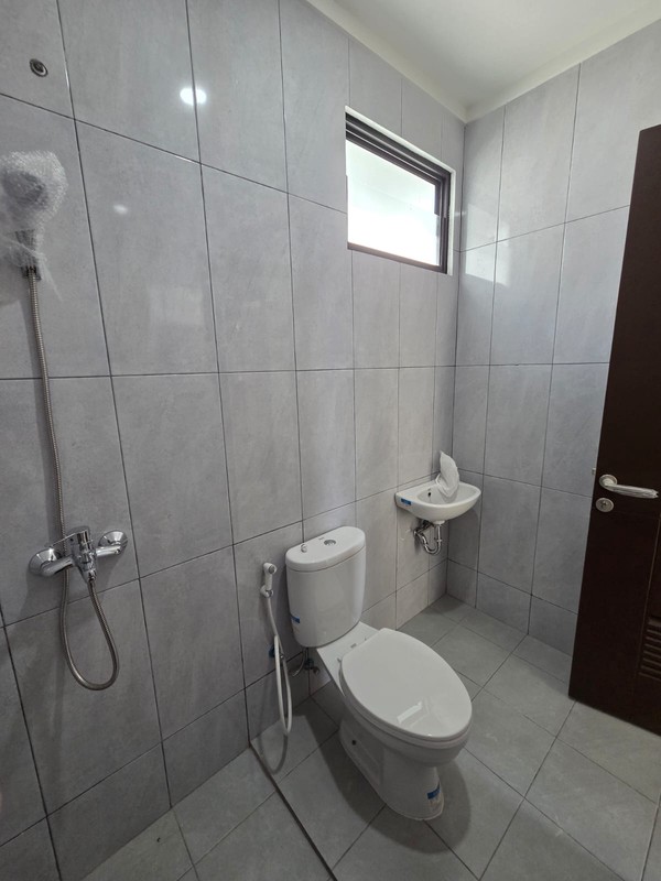 Rumah Baru,dalam cluster di Bintaro Jaya 9