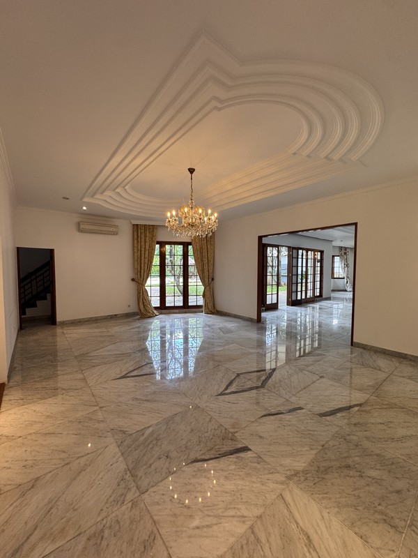 Luxury Residence for Rent on Jl. Sriwijaya Raya - Prime Kebayoran Baru Area | Expansive Land 1,500 m²