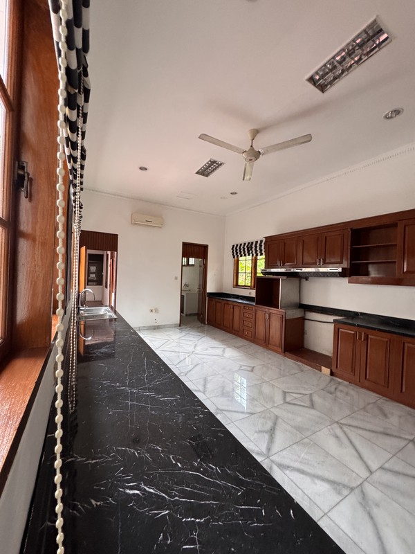 Luxury Residence for Rent on Jl. Sriwijaya Raya - Prime Kebayoran Baru Area | Expansive Land 1,500 m²