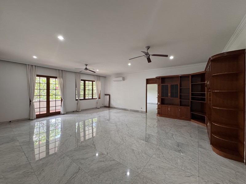 Luxury Residence for Rent on Jl. Sriwijaya Raya - Prime Kebayoran Baru Area | Expansive Land 1,500 m²