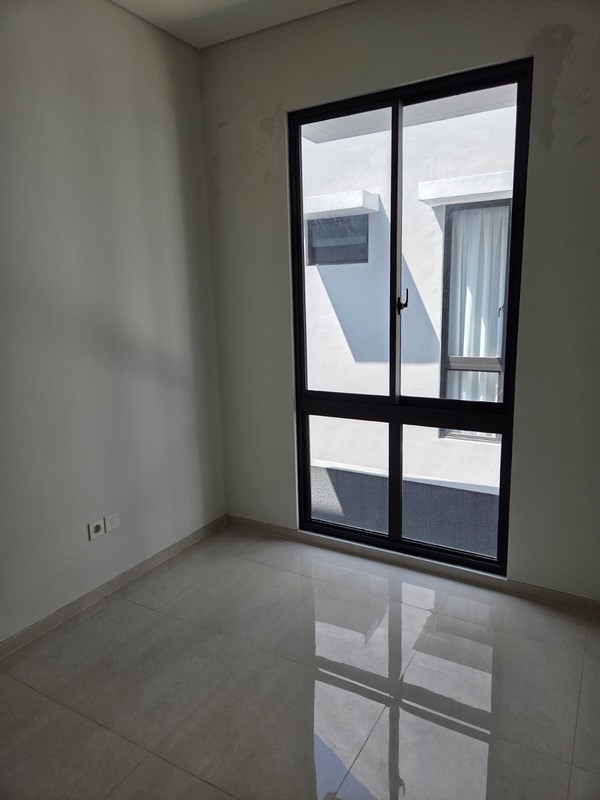 Rumah Baru,dalam cluster di Bintaro Jaya 9