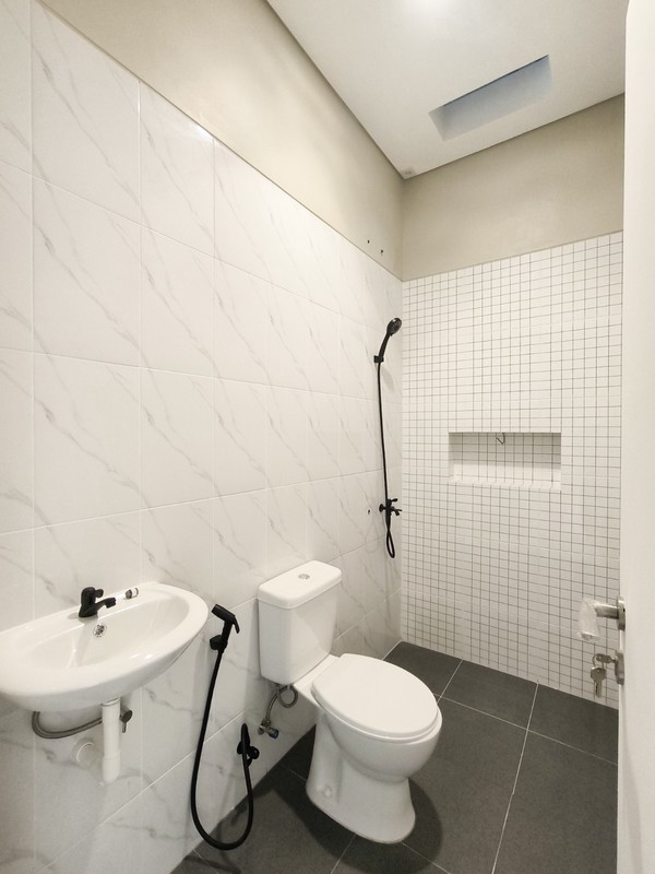 Rumah Bagus Siap Huni dan Asri di Mahagoni Park, Graha Bintaro Jaya 