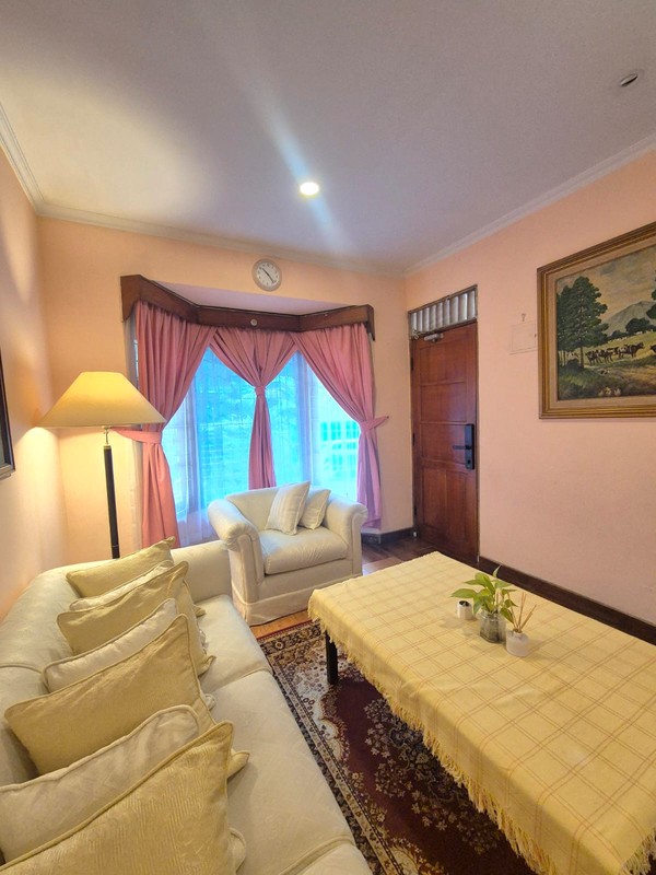 Rumah 2 Lantai Siap Huni di Bintaro Sektor 5 | 4 KT | Harga Nego!