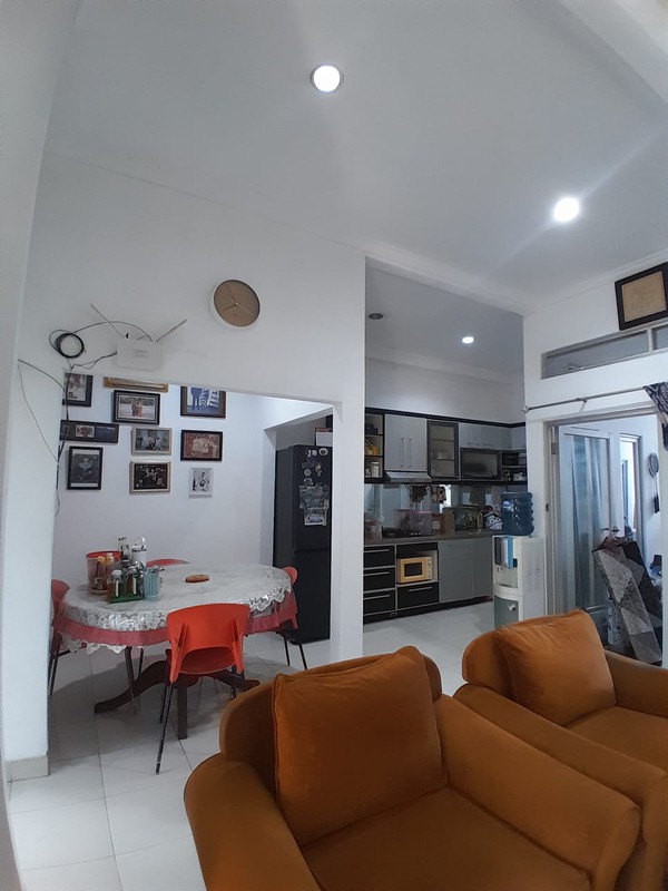 Rumah Cozy & Terawat di Rempoa 1,5 Lantai 10 Menit ke MRT Lebak Bulus