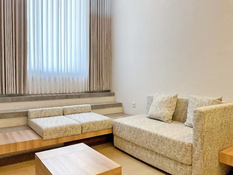 Rumah Modern Full Furnished di Greenwich Park, Cluster Imajihaus BSD City