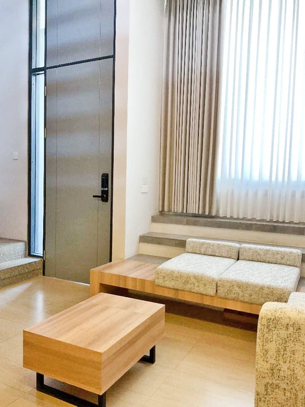 Rumah Modern Full Furnished di Greenwich Park, Cluster Imajihaus BSD City