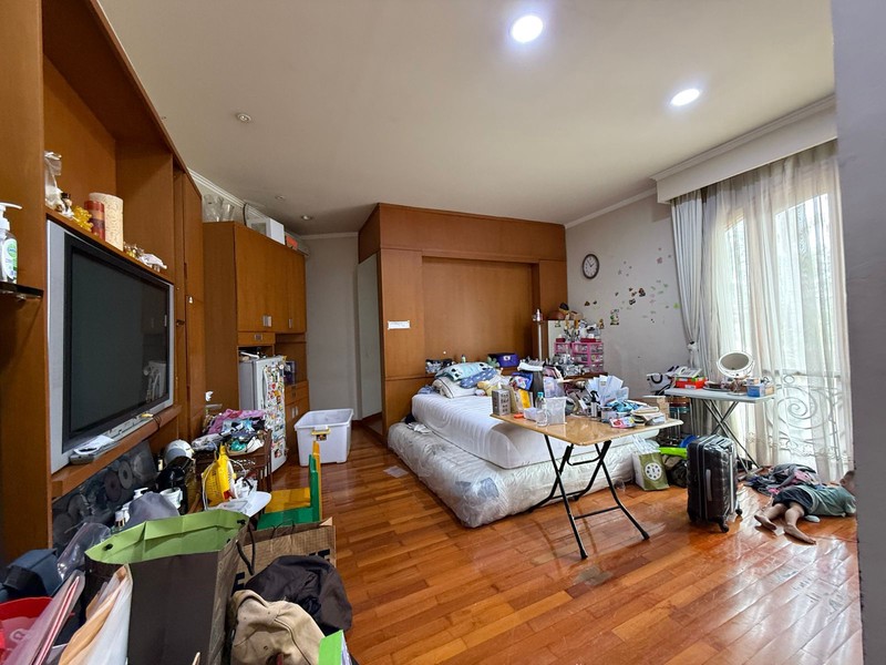 Rumah Bagus Di Jl Metro Alam Pondok Indah Jakarta Selatan