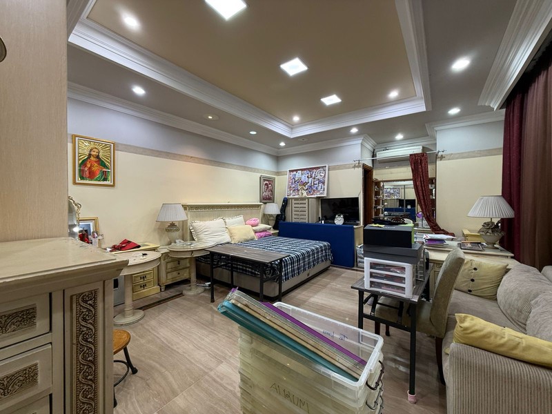 Rumah Bagus Di Jl Metro Alam Pondok Indah Jakarta Selatan