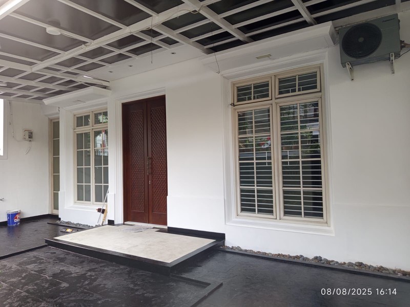 Rumah Bagus Di Jl Metro Alam Pondok Indah Jakarta Selatan