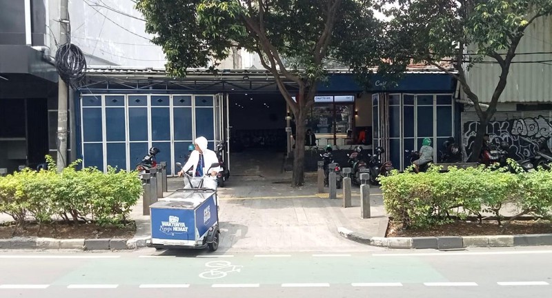 Ruang Usaha Strategis 1 Lantai | LT 372 m² | LB 200 m² | HGB | Harga Nego