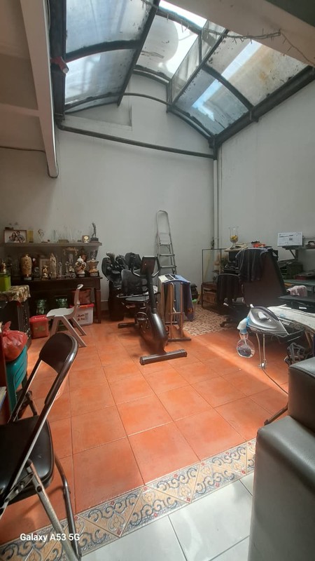 Rumah 2 Lantai Komplek Elit Lebak Bulus Jalanan Lebar Hadap Utara Layout Plong Siap Huni