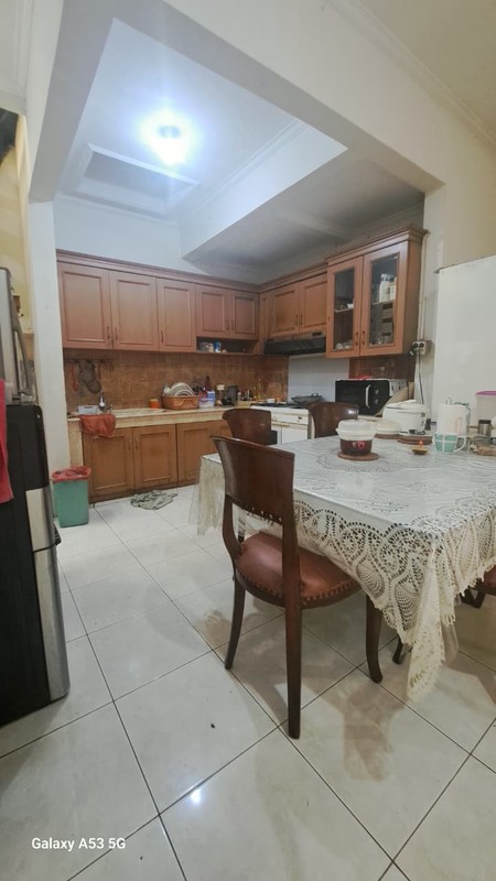 Rumah 2 Lantai Komplek Elit Lebak Bulus Jalanan Lebar Hadap Utara Layout Plong Siap Huni