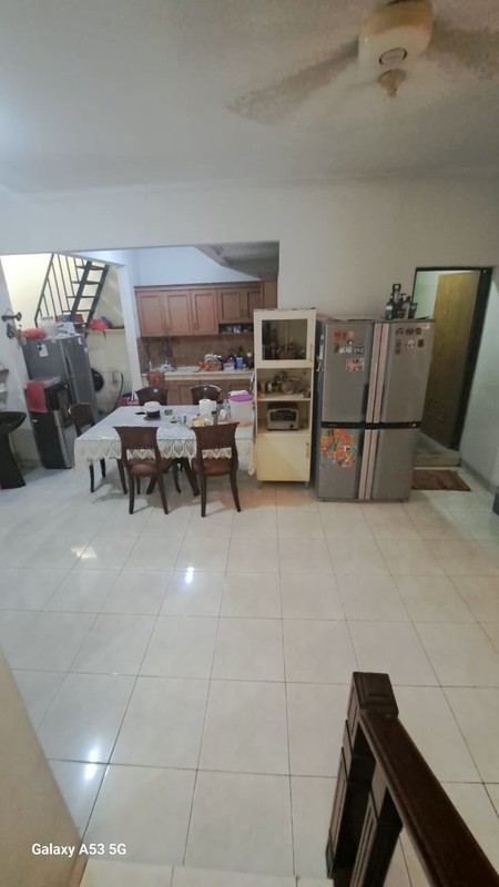 Rumah 2 Lantai Komplek Elit Lebak Bulus Jalanan Lebar Hadap Utara Layout Plong Siap Huni