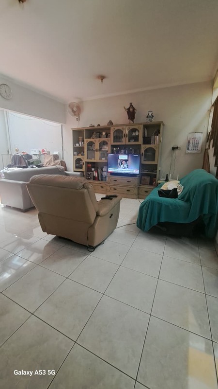 Rumah 2 Lantai Komplek Elit Lebak Bulus Jalanan Lebar Hadap Utara Layout Plong Siap Huni