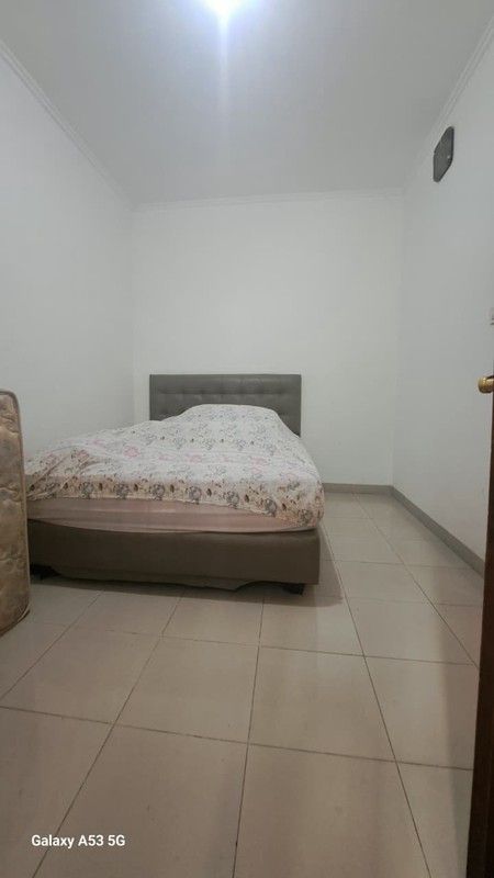 Rumah 2 Lantai Komplek Elit Lebak Bulus Jalanan Lebar Hadap Utara Layout Plong Siap Huni