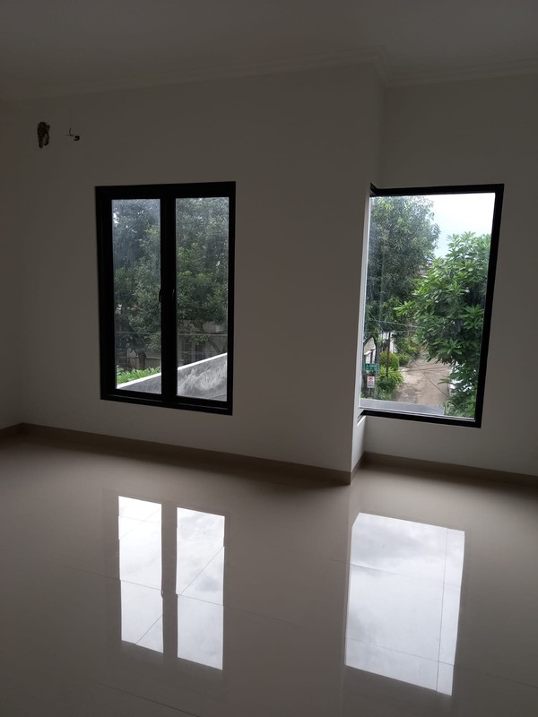 Rumah Siap Huni di Mega Cinere Halaman Luas Dalam Komplek
