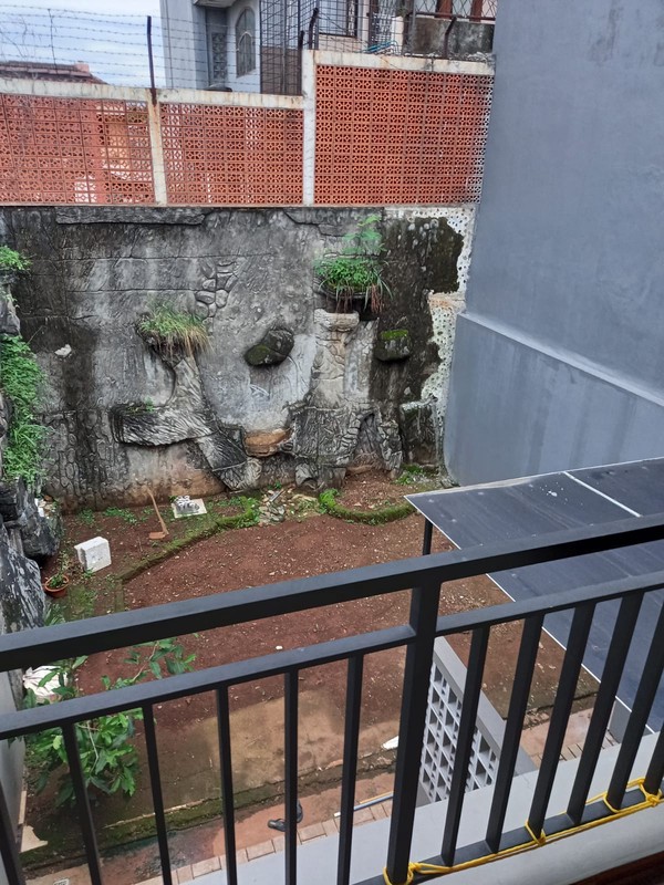 Rumah Siap Huni di Mega Cinere Halaman Luas Dalam Komplek