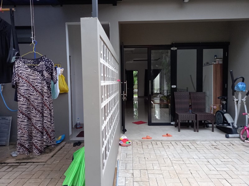Rumah Siap Huni di Mega Cinere Halaman Luas Dalam Komplek