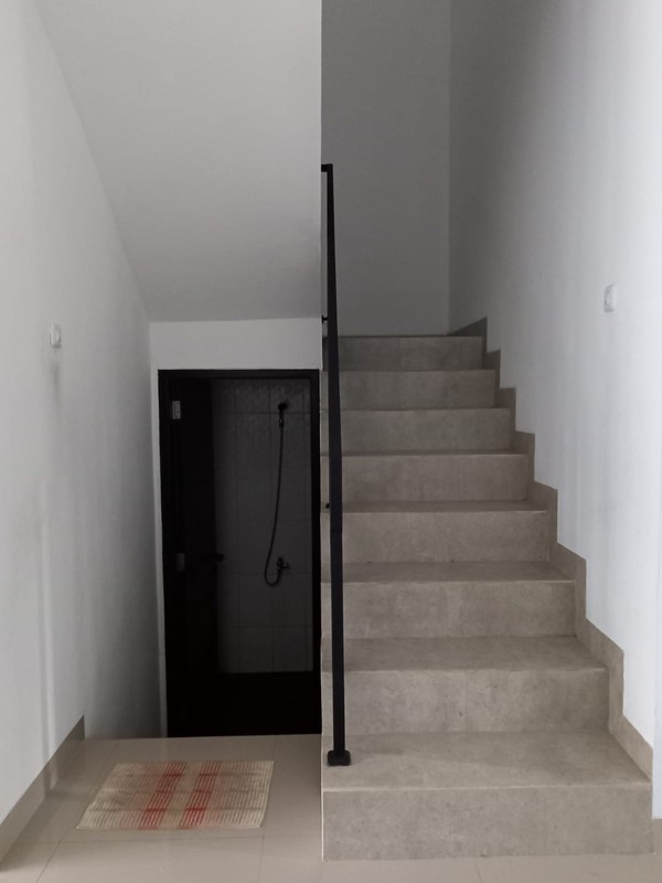 Rumah Siap Huni di Mega Cinere Halaman Luas Dalam Komplek