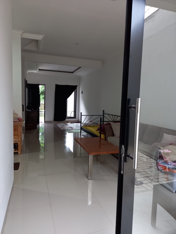 Rumah Siap Huni di Mega Cinere Halaman Luas Dalam Komplek