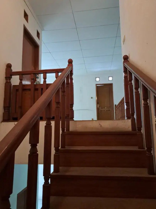 Termurah. Rumah 2 lantai di Giri Loka 2, BSD City
