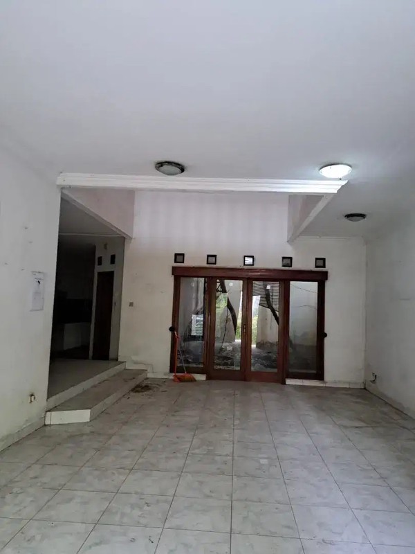 Termurah. Rumah 2 lantai di Giri Loka 2, BSD City