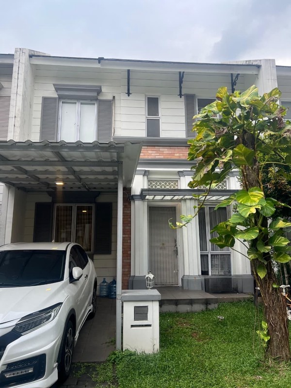 Jarang Ada. Rumah bagus Greenwich Park Hyland, BSD