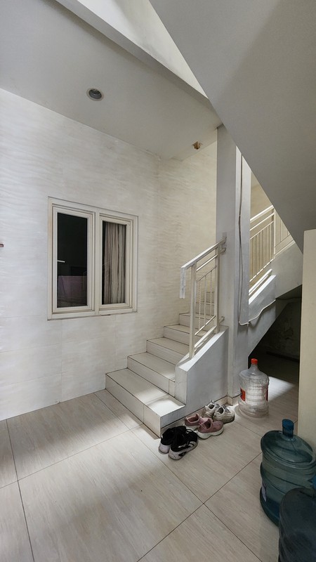 Jual Rumah Tengah Kota Surabaya Jalan Adas Krembangan Surabaya