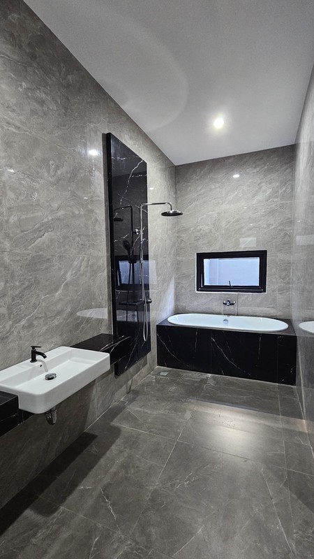 Jual Rumah 3 Lantai Full Furnished Fullerton Citraland Surabaya Barat