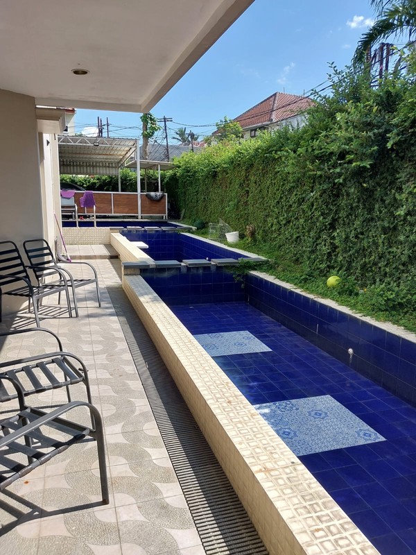 DIJUAL Rumah 2 Lt. Siap Huni Di Daerah Cirendeu, Tangsel.